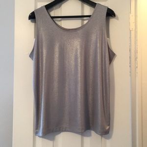 Chico’s Travelers Shimmery Silver Tank Size 3 (16)